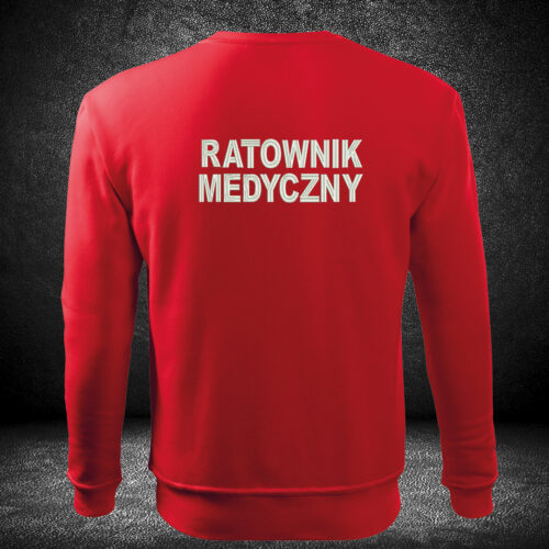 czerwona bluza z haftowanym napisem Ratownik na plecach i z haftowanym logo na piersi z własnym tekstem w logo.